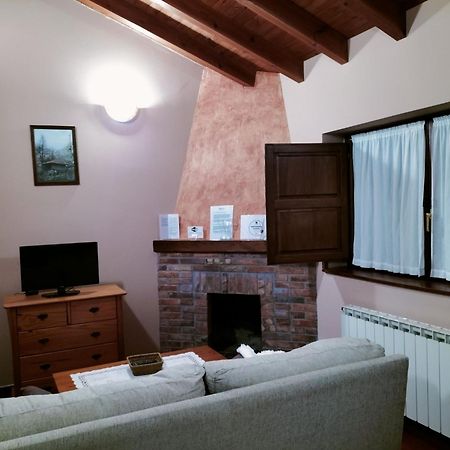 Llano-Con Apartamentos Rio Tabardin מראה חיצוני תמונה