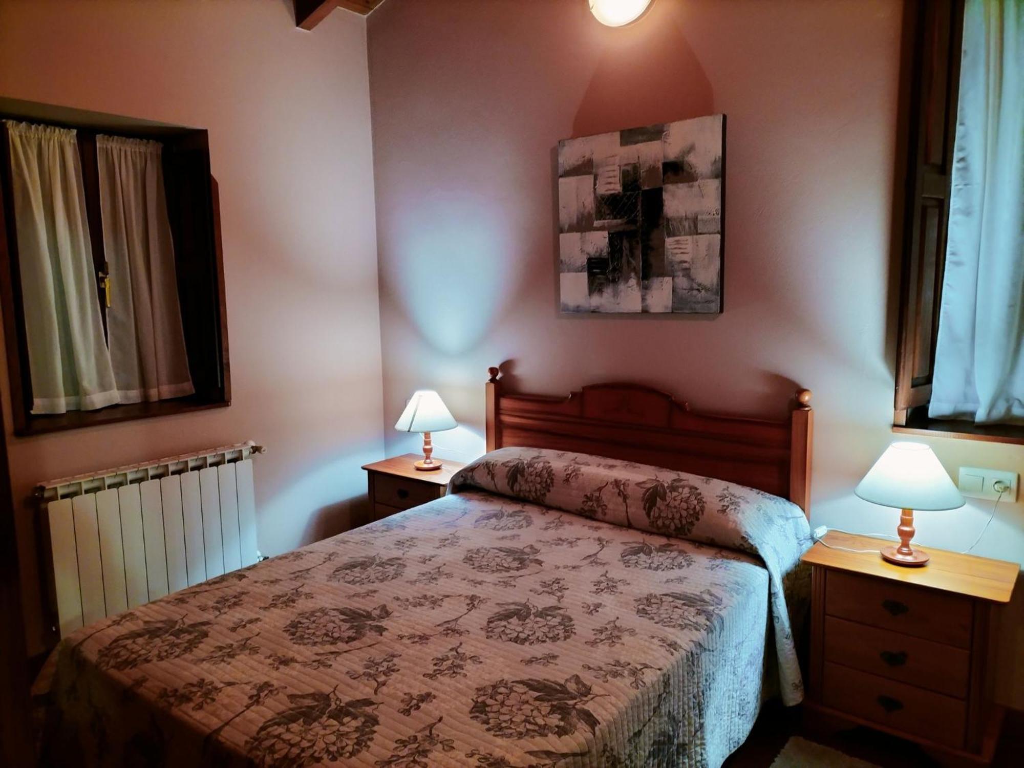 Llano-Con Apartamentos Rio Tabardin מראה חיצוני תמונה