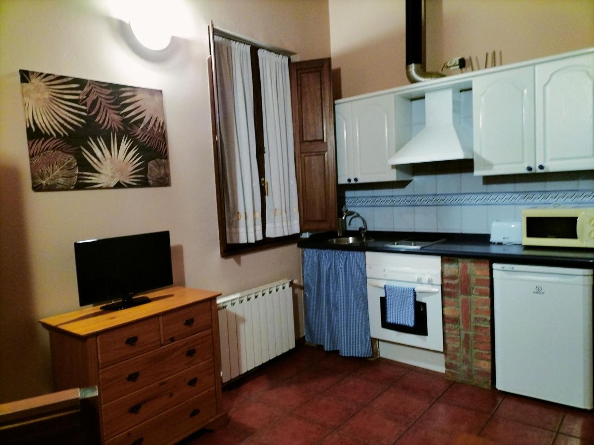 Llano-Con Apartamentos Rio Tabardin מראה חיצוני תמונה