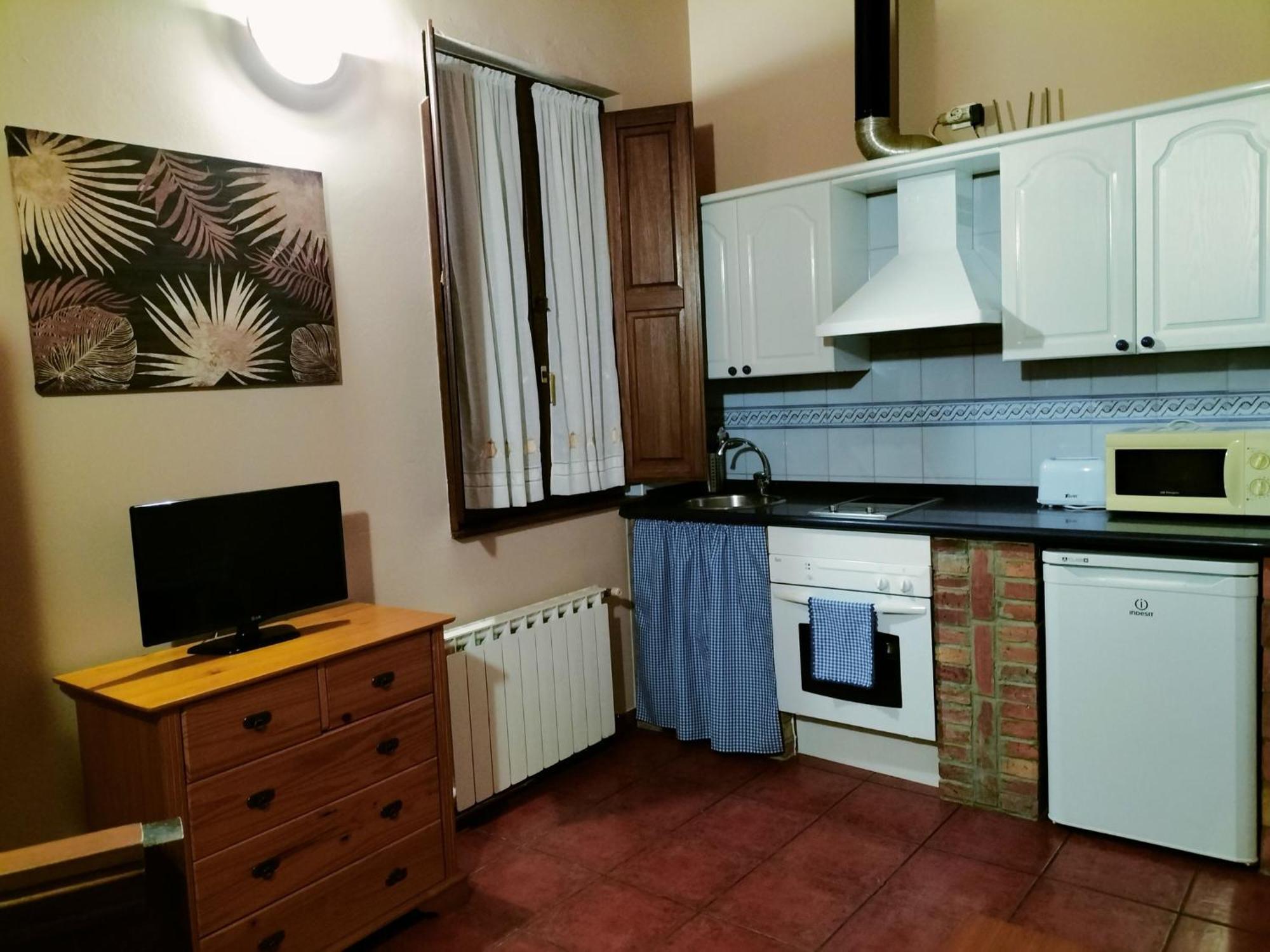Llano-Con Apartamentos Rio Tabardin מראה חיצוני תמונה