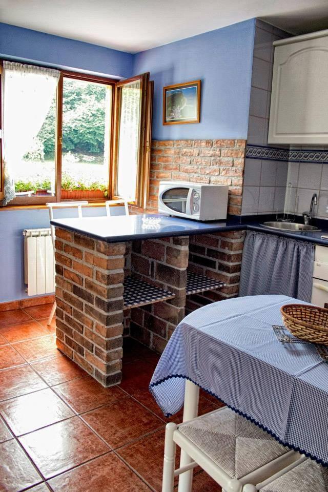 Llano-Con Apartamentos Rio Tabardin מראה חיצוני תמונה